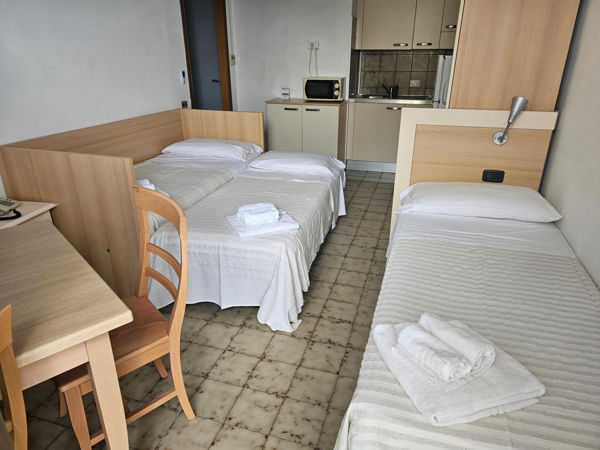 Hotel & Residence Stella Maris ปิเอตราลิกูเร ภายนอก รูปภาพ